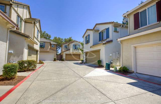 West Roseville, 4 bd 2.5 bth Gallery 4