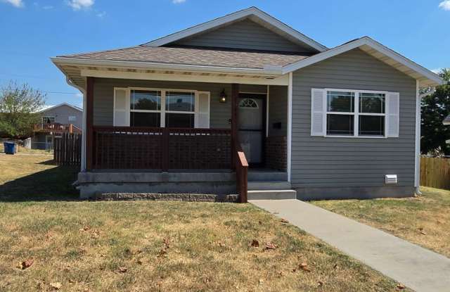 3 bed, 2 bath!  Storm Shelter and fenced in back yard! photos photos