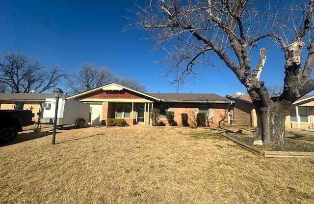 3124 Sandefer Street - 3124 Sandefer Street, Abilene, TX 79603