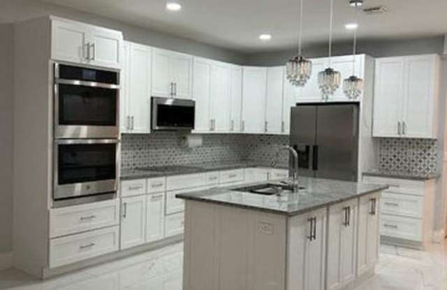 1305 Lucaya Drive, West Palm Beach, FL 33404 photos photos