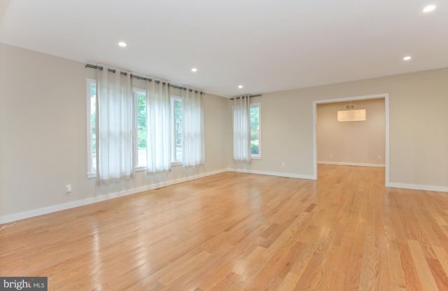 160 SYCAMORE Road Gallery 3