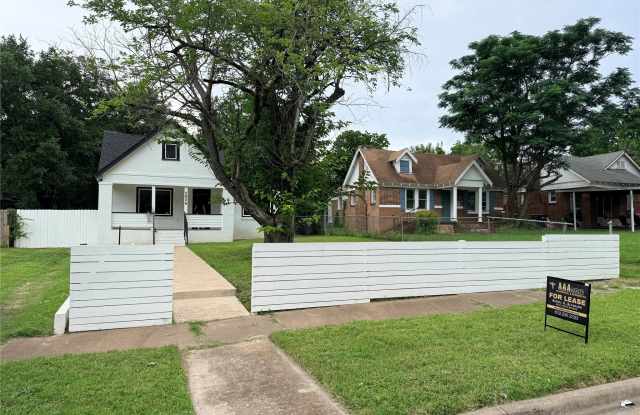 2806 Windsor Avenue photos photos