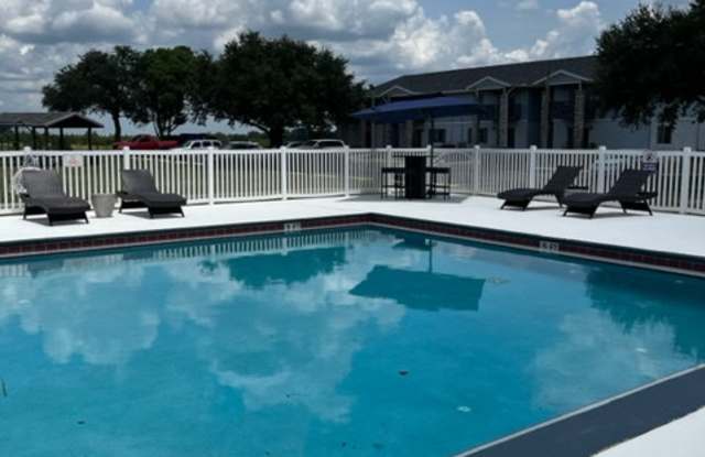 2206 Carillon Place Gallery 4