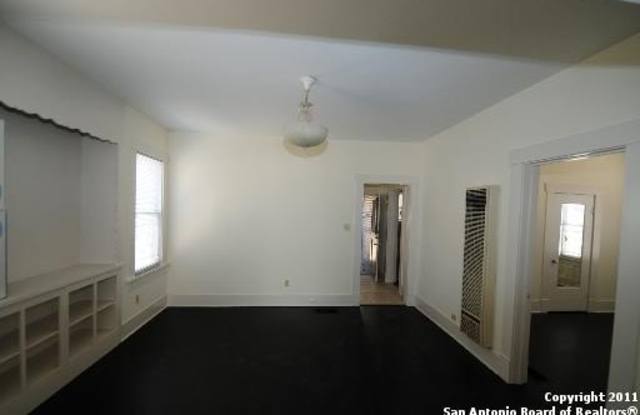 423 W Huisache Gallery 4