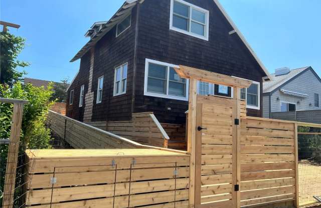 149 Bungalow Walk Gallery 2