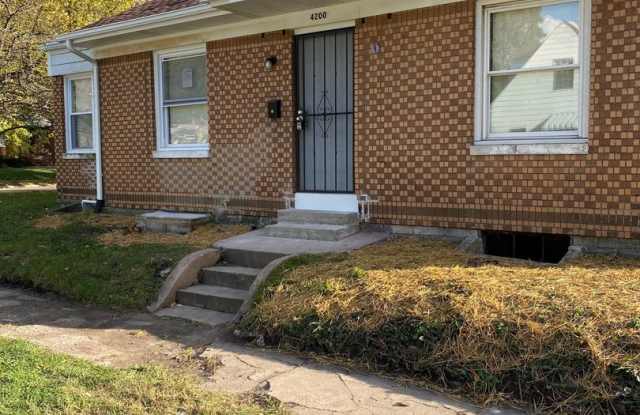 AMAZING BRICK HOME LOCATED CLOSE TO EVERYTHING! photos photos