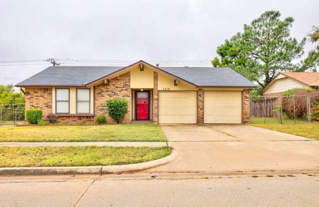 For Rent 1213 Sweetgum Street in Moore Oklahoma Available NOW - 1213 Sweetgum Street, Moore, OK 73160