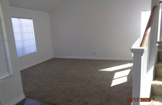 Cute and Clean 2 Story West Palmdale Home Gallery 4