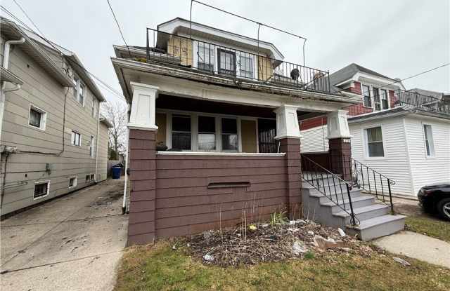 733 Lasalle Avenue photos photos