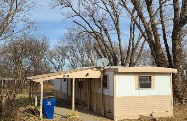 3 Bedroom Mobile Home in Grandview Plaza photos photos