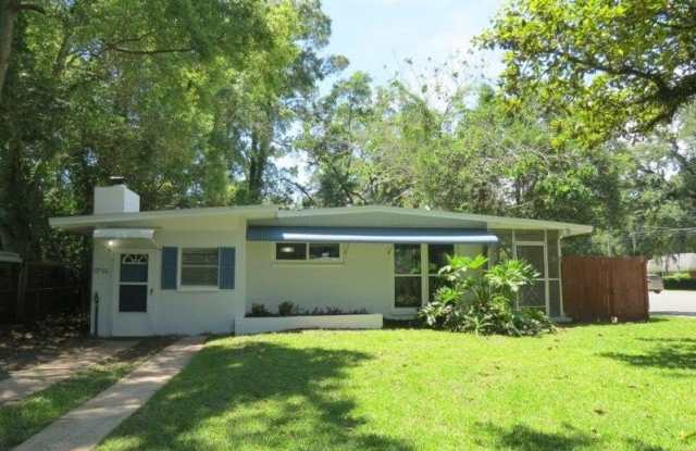 1714 Hall Drive photos photos