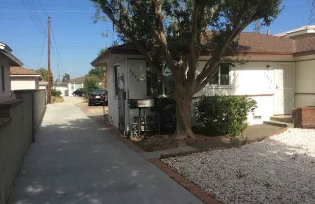 5822 N Vista Street Gallery 3