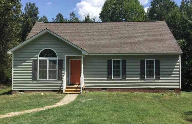 Convenient to Fort Pickett - Blackstone area photos photos