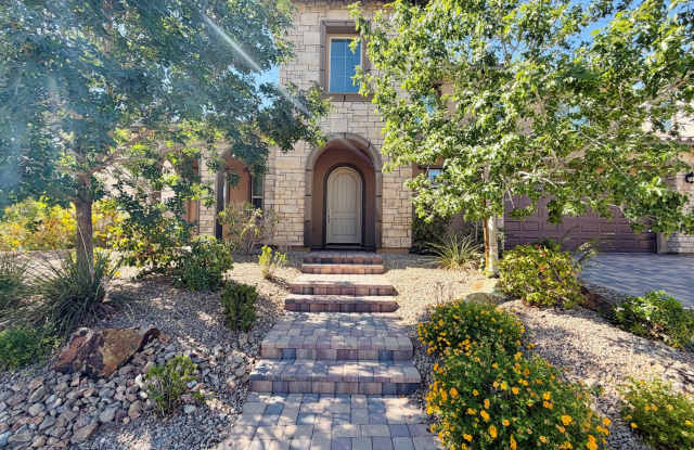 Huge & Grand 5 bedroom home in Summerlin! Gallery 3