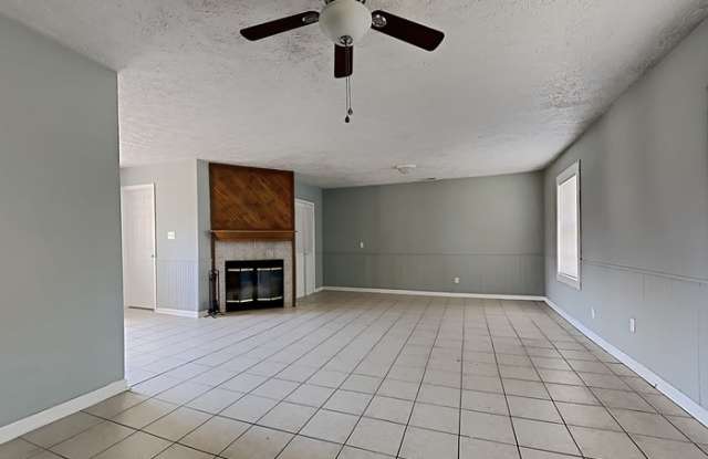 1125 Mopac Court Gallery 3