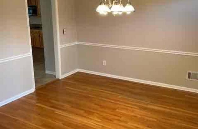 170 Ridgewood Drive Gallery 3