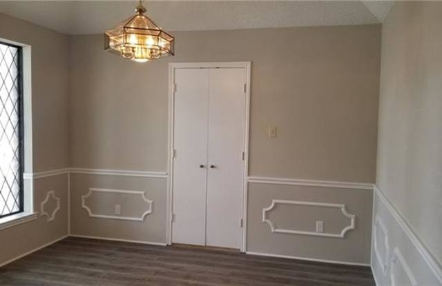 4633 Hillside Drive Gallery 4