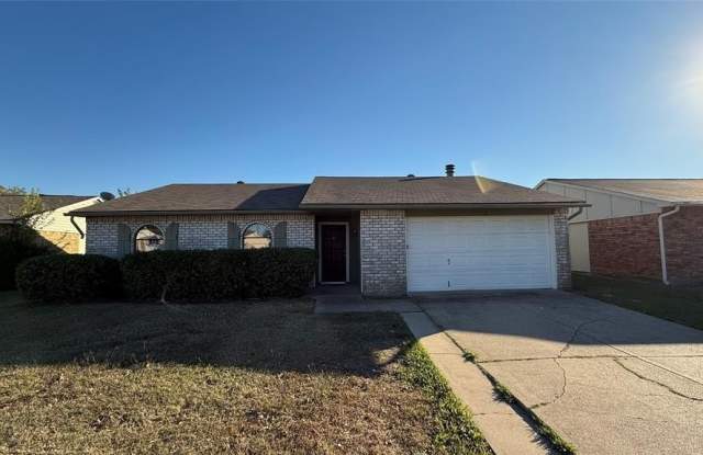 5620 Pearce Street - 5620 Pearce Street, The Colony, TX 75056