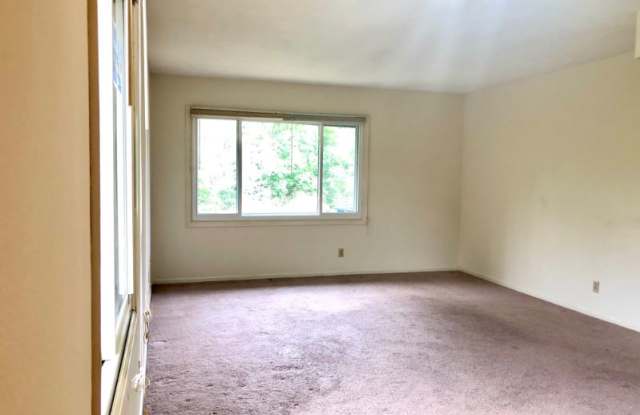 2006 NW Hickory Ln Gallery 2