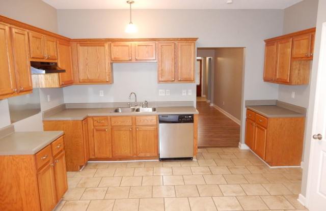 6129 Woodstock View Drive Gallery 4