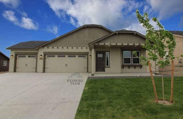 3710 Whimbrel Lane - 3710 Whimbrel Ln, Pasco, WA 99301