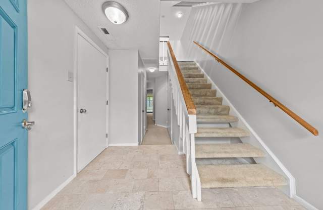 Beach Style Living Gallery 3