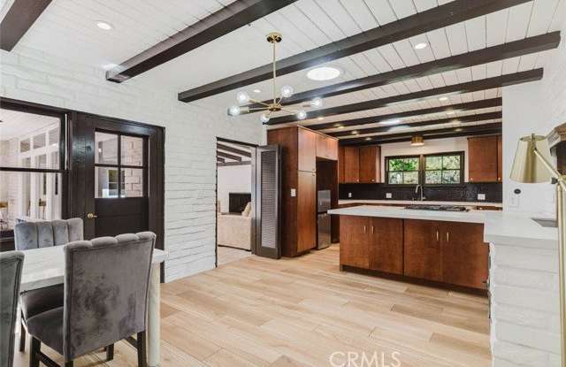 3747 El Lado Drive Gallery 2