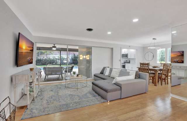 798 East Boca Raton Road Gallery 4