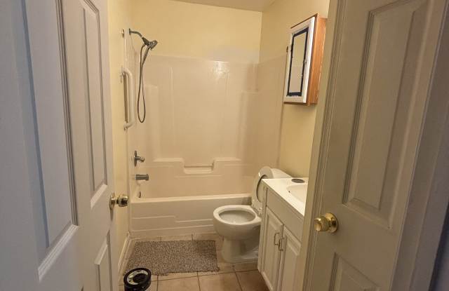 15912 Warburton Dr - 15912 Warburton Drive, Fauquier County, VA 20169