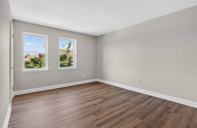 1BD 1BA with Refreshed Interior & In-Unit Laundry photos photos 1BD 1BA with Refreshed Interior & In-Unit Laundry photos photos