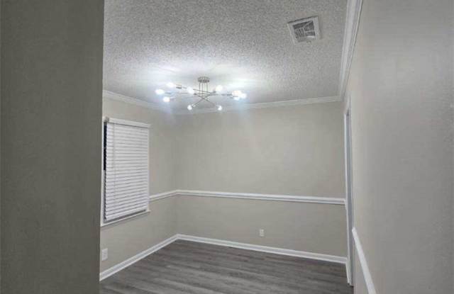595 Winding Creek Road Gallery 4