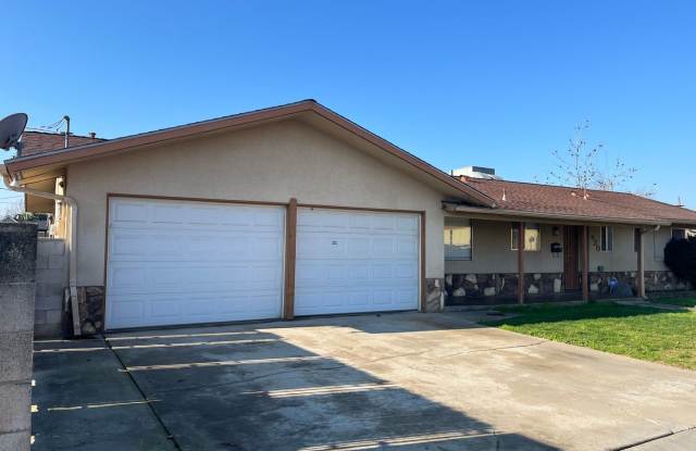 Available Now! photos photos Available Now! photos photos