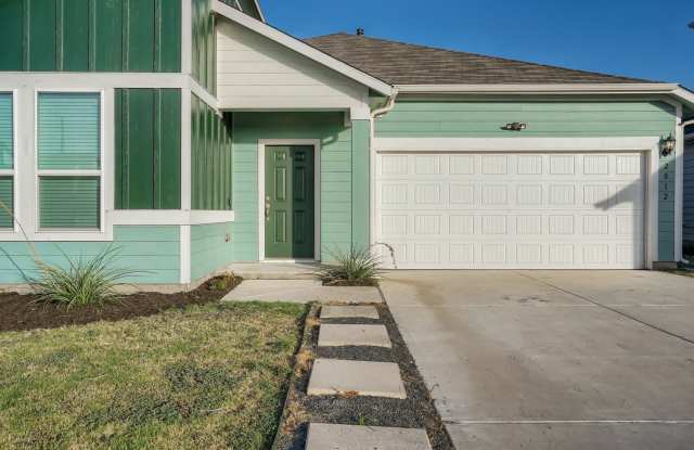 2012 Rinker Ranch Drive Gallery 2