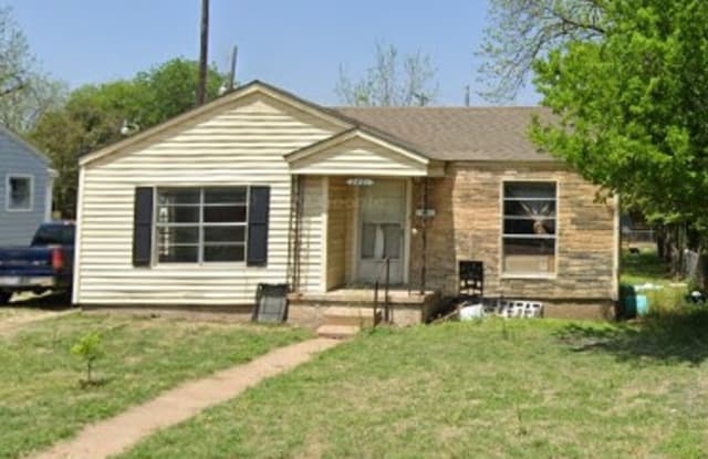 2601 Herring Avenue - 1 photos photos