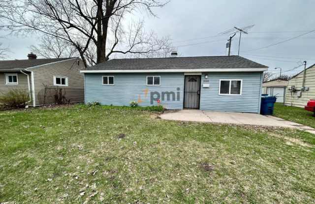 2166 Wisconsin St photos photos