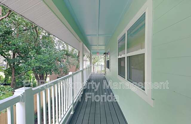 318 NE 7 Terrace Gallery 1