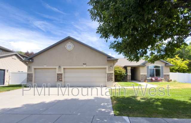 955 Alton Dr. photos photos