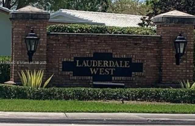 8566 NW 12th St - 8566 Northwest 12th Street, Plantation, FL 33322