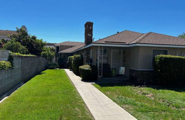 2 Bedroom 1 Bath Apartment for Rent in Arcadia with New Ductless A/C photos photos