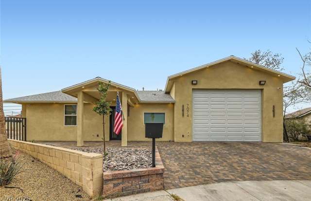 7074 Pinebrook Court Gallery 2