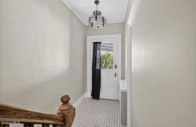 69 S Lake Avenue Gallery 4