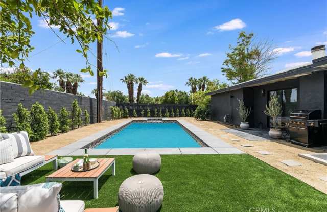 250 W Cortez Road - 250 West Cortez Road, Palm Springs, CA 92262