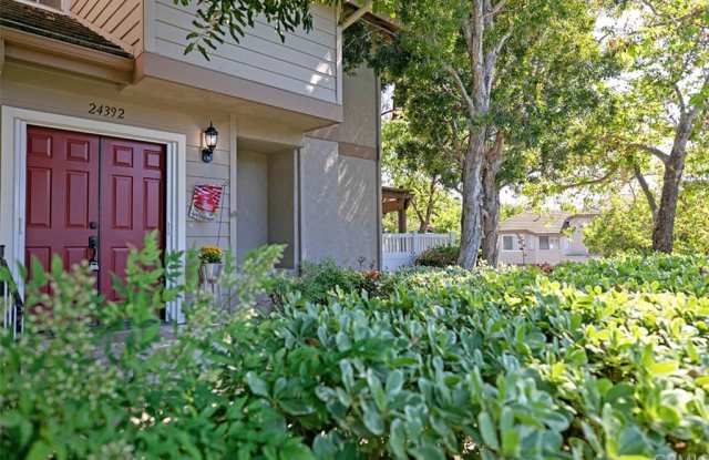 24392 Kingston Court Gallery 2