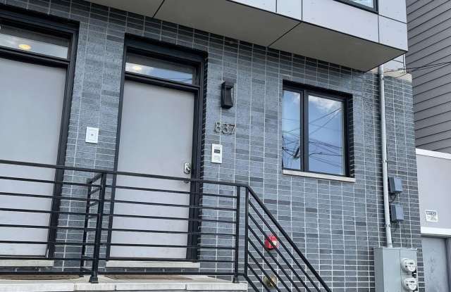 837 Cameron Street - 2 photos photos