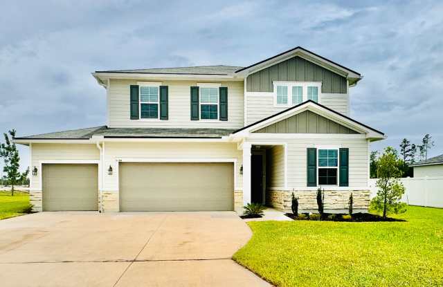 Almost new - Large 4 bedroom 3 bath home Gallery 3