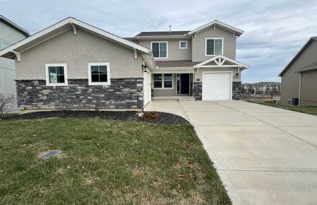 Luxury 5BR 4 BA Home w/ Pool and Clubhouse Access in GREAT location! photos photos Luxury 5BR 4 BA Home w/ Pool and Clubhouse Access in GREAT location! photos photos