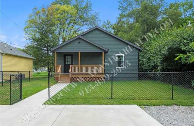 Like New Furnished Home in Lawrence Short Term Lease-Coming SOON!! photos photos