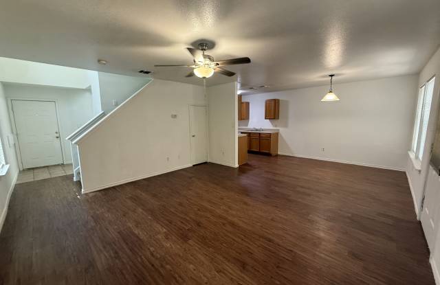 1000- 1002 Sagewood Trail - 1000 Gallery 3