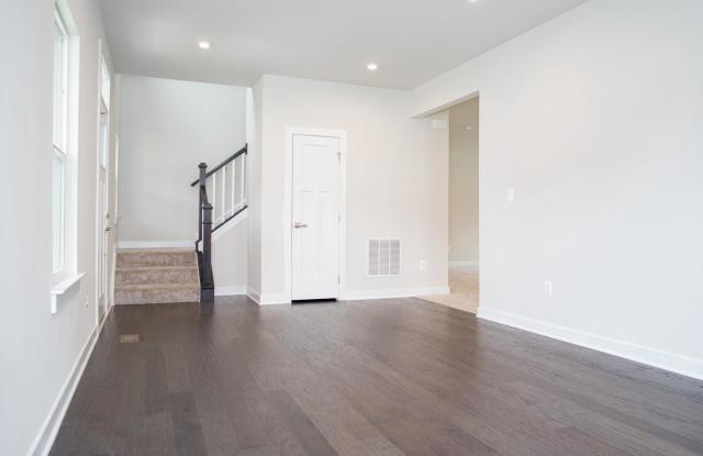 1037 PIN OAK LANE Gallery 3