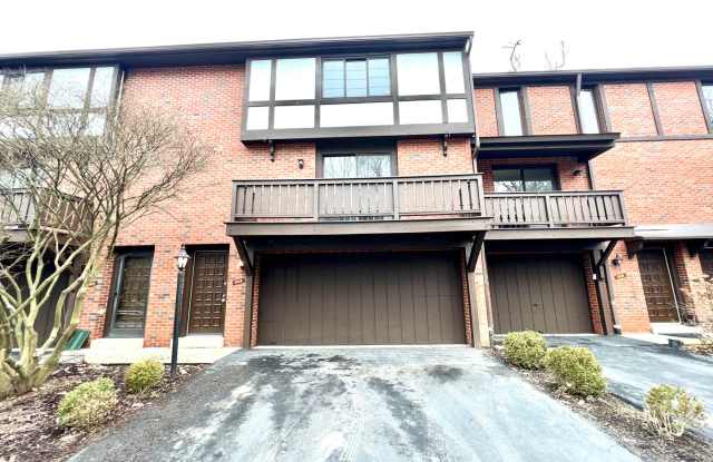 Sewickley Heights - Gorgeous Townhouse - 3 Bedroom 2 Bathroom - Swimming Pool and Tennis Courts - 103 Little Glen Drive, Allegheny County, PA 15143